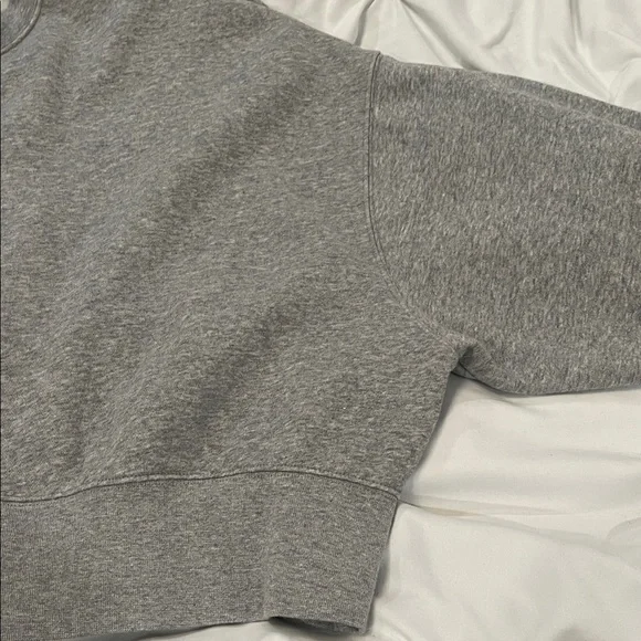 Nike Heather Gray Cropped Sweatshirt - Picture 3 of 6